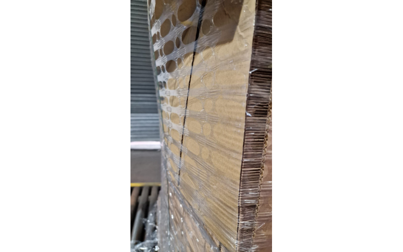 如何用呼吸纏繞膜解決瓦楞紙板在倉(cāng)儲(chǔ)中的冷凝水問(wèn)題